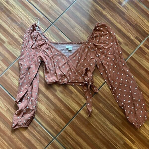 XS Aeropostale crossover v-neckline rust brown with white polka dots croppe…